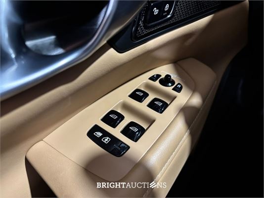 Volvo V90 T6 Plug-in Hybrid Ultimate Bright 2.0 AWD 398pk 2023 (Origineel-NL), X-873-GN