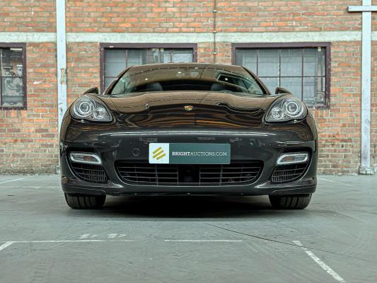 Porsche Panamera Turbo 4.8 V8 500pk 2009 Sport-Chrono, N-110-LT