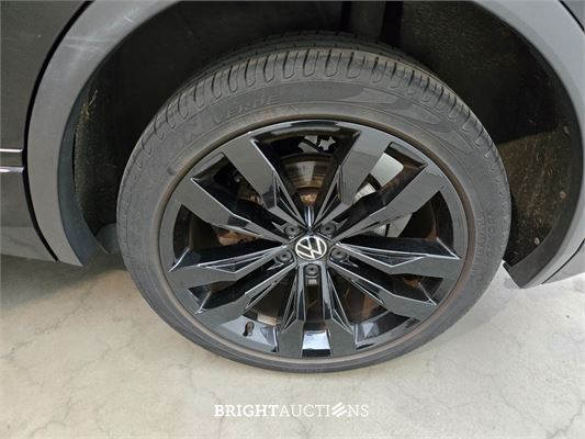Volkswagen Tiguan eHybrid R-Line Business 1.4 TSI 265pk 2021, X-096-TJ