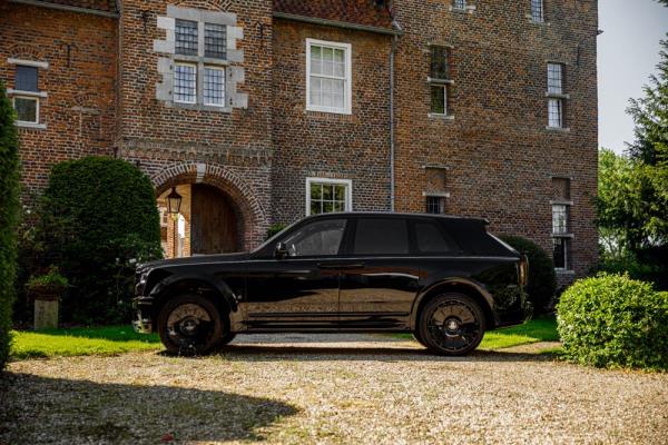 Rolls-Royce Cullinan 6.75 V12 (NOVITEC-WIDEBODY) 570pk 2021