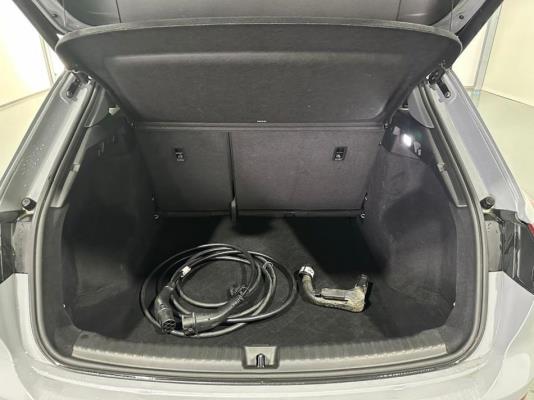 Audi Q4 35 Launch Edition 55 kWh 170pk 2021 (Origineel-NL), N-506-XJ