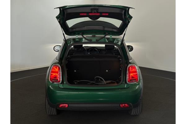 MINI Mini Business Edition 33 kWh 184pk 2022 (Origineel-NL), P-778-NZ