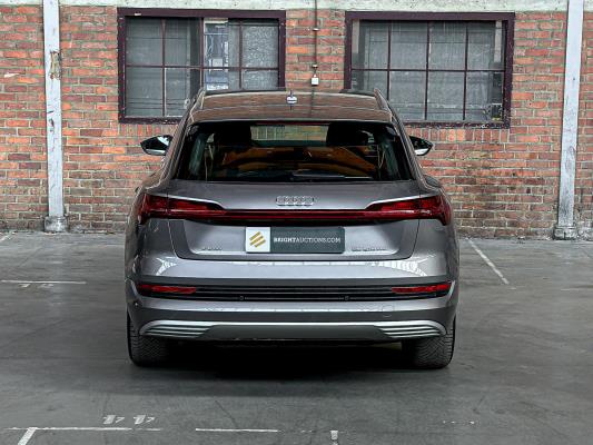 Audi e-tron 55 quattro Advanced edition 95 kWh 408pk 2021 (Origineel-NL+1e eigenaar), N-206-TT