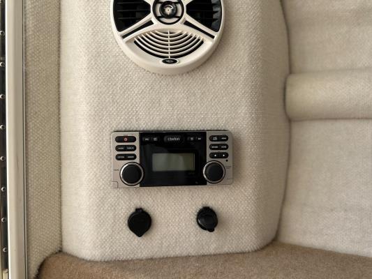 Chaparral 225 SSi Sportboot / Speedboot met Kajuit, MerCruiser 300pk – 2012