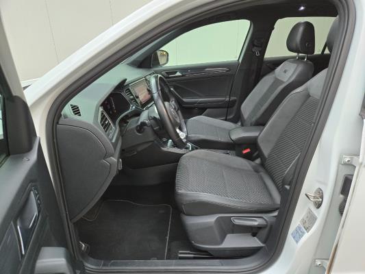 Volkswagen T-Roc Sport Business R 1.5 TSI 150pk 2019, L-422-GX