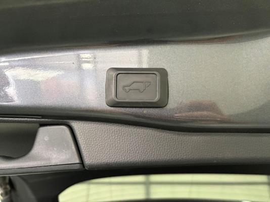 Toyota RAV4 Hybrid 2.5 AWD 352pk 2022 (Origineel-NL), P-221-SF