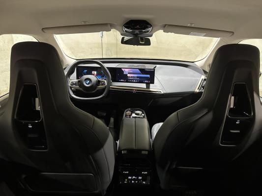 BMW iX xDrive40 Executive 77 kWh 326pk 2023 (Origineel-NL), T-756-HD