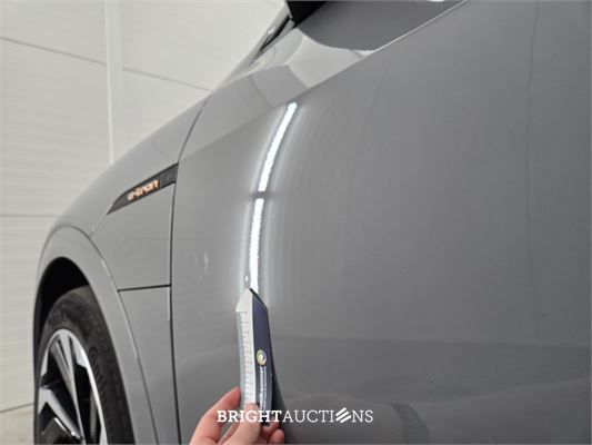 Audi e-tron Sportback 50 S edition Quattro 71 kWh 313pk 2021, T-261-RR