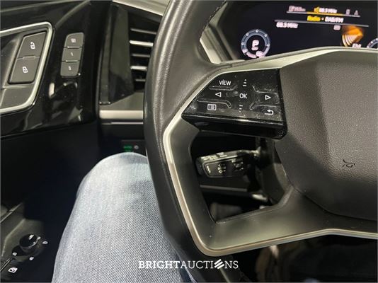 Audi Q4 e-tron 40 Launch edition Advanced Plus 77 kWh 204pk 2021 (Origineel-NL), N-884-PK