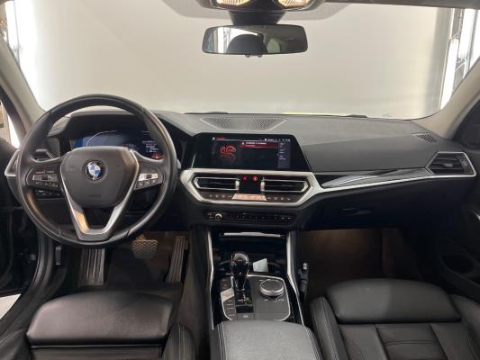 BMW 318i 3-serie Touring Business Edition Plus 156pk 2022 (Origineel-NL) 3-Serie, P-820-VB
