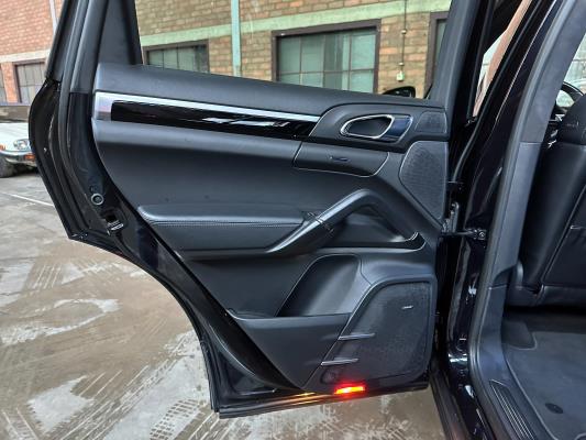 Porsche Cayenne 3.6 S 420pk 2014, K-204-BH