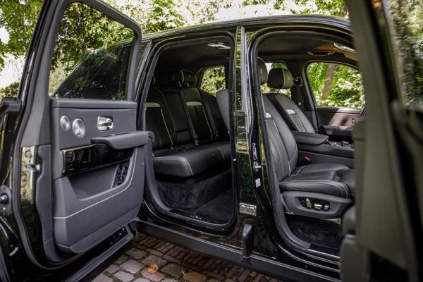 Rolls-Royce Cullinan 6.75 V12 (NOVITEC-WIDEBODY) 570pk 2021