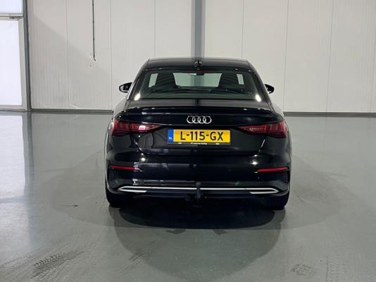 Audi A3 Limousine 30 Business edition TFSI 110pk 2021 (Origineel-NL), L-115-GX