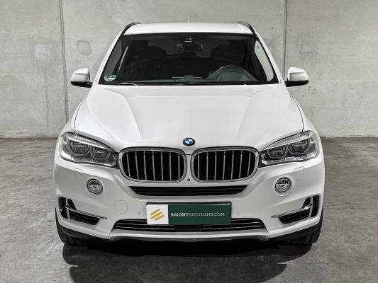 BMW X5 xDrive50i 4.4 V8 High Executive 449pk 2014, J-094-RR
