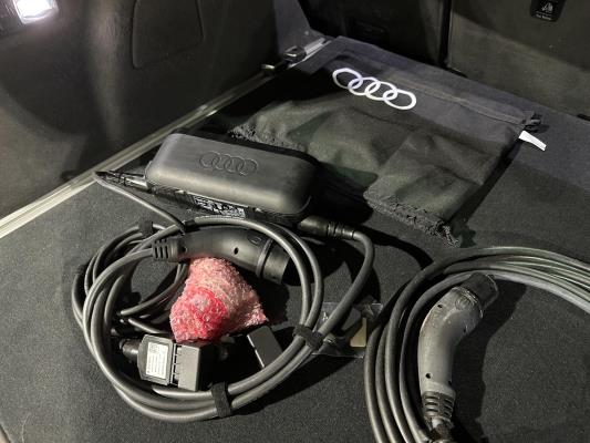 Audi Q7 3.0 TDI V6 e-tron Quattro Sport S-Line 258pk 2016 (Origineel-NL & 1e Eigenaar) Plug-In Hybrid, NB-194-Z (BTW AUTO)