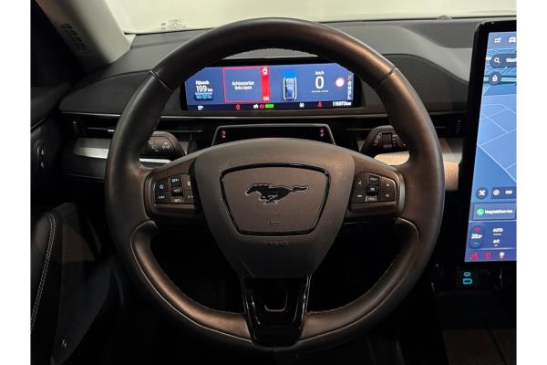 Ford Mustang RWD 75 kWh 2021 (Origineel-NL), N-352-BB
