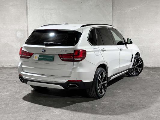 BMW X5 xDrive50i 4.4 V8 High Executive 449pk 2014, J-094-RR