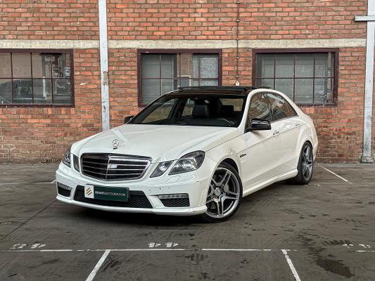 Mercedes-Benz E63 AMG 6.3 V8 -CARBON- 525pk 2010 (Origineel-NL), 47-LKB-6