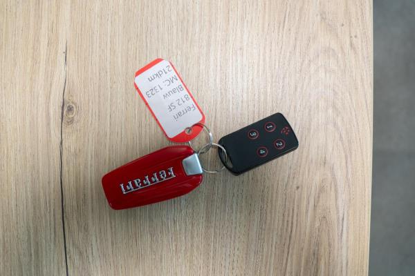 Ferrari 812 Superfast 6.5 V12 HELE -CARBON- 796pk 2020