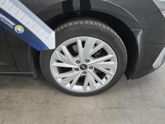 Audi A3 Limousine 30 Business edition TFSI 110pk 2021 (Origineel-NL), K-808-PJ