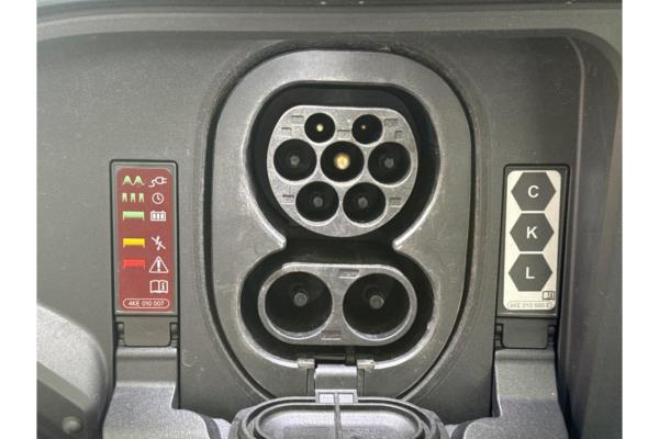 Audi Q8 e-tron 50 Advanced Edition Quattro 95 kWh 340pk 2023 (Origineel-NL), T-481-TT