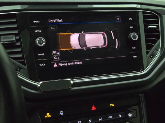 Volkswagen T-Roc Sport Business R 1.5 TSI 150pk 2019, L-422-GX