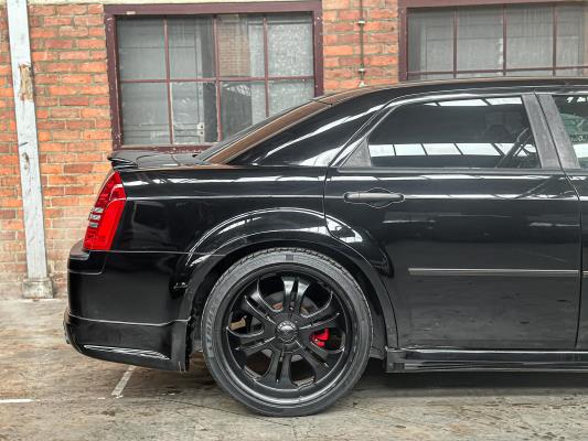 Chrysler 300C HEMI 5.7 V8 340PK 2005 