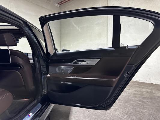 BMW 750Li xDrive High Executive 4.4 V8 7-serie 449pk 2017, XF-396-X
