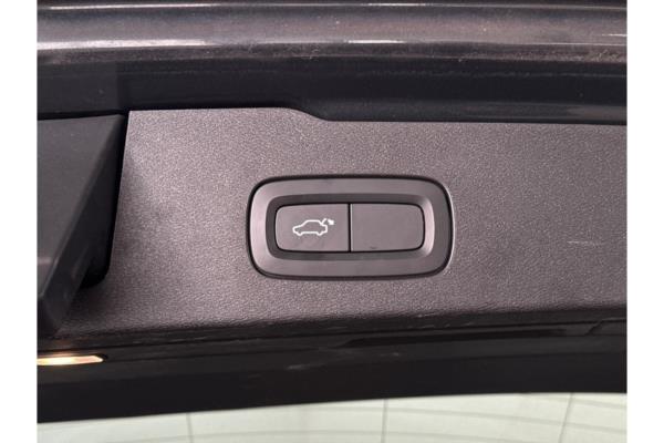 Volvo V60 Cross Country Pro 2.0 AWD 190pk 2020 (Origineel-NL), G-715-ZL