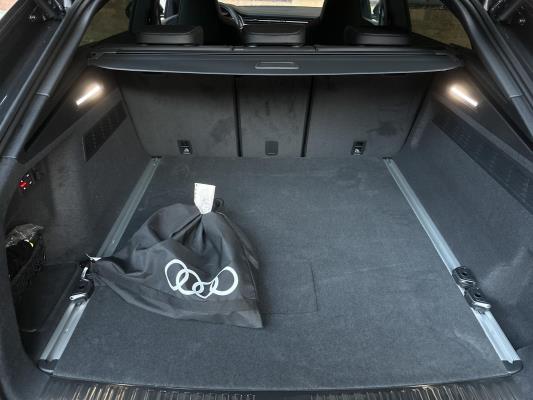 Audi Q8 55 TFSIe Quattro 3.0 V6 S-Line -NIEUW- 394PK 2025 Plug-In Hybrid (Fabrieksgarantie)