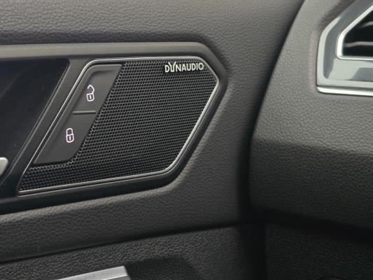 Volkswagen Tiguan ACT Highline Business R 1.5 TSI 150pk 2019 (Origineel-NL), ZB-318-G