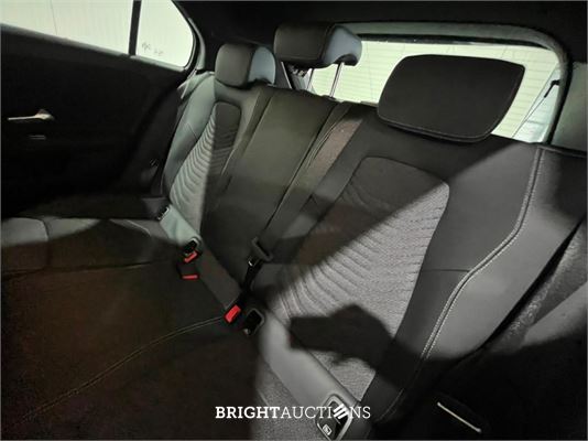 Mercedes-Benz A180 BusinesS-Line 136pk 2023 (Origineel-NL) A-klasse, T-113-NK