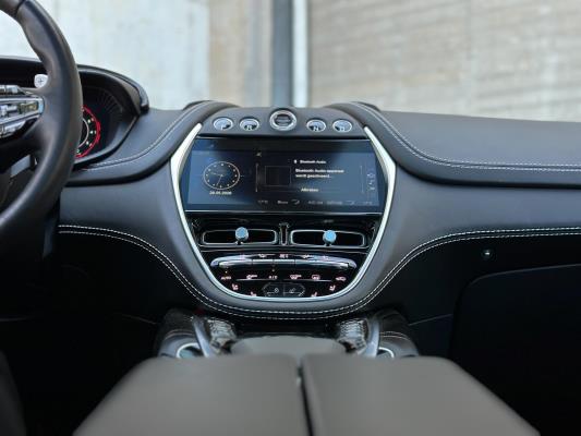 Aston Martin DBX 4.0 V8 1913 551pk 2020 (1 OF 500), HNT-92-V