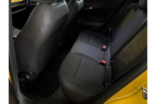 Jeep Avenger 1. Auflage 54 kWh 156hp 2023 (Original-NL), X-820-DP