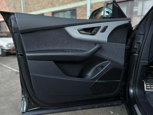 Audi Q8 55 TFSIe Quattro 3.0 V6 S-Line -NIEUW- 394PK 2025 Plug-In Hybrid (Fabrieksgarantie)