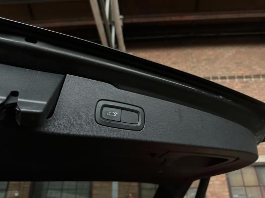 Volvo V60 2.0 T4 Momentum Proline 188pk 2019 (Origineel-NL), ZP-740-L