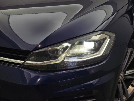 Volkswagen Golf Highline Business R 1.5 TSI 150pk 2018, X-726-KS