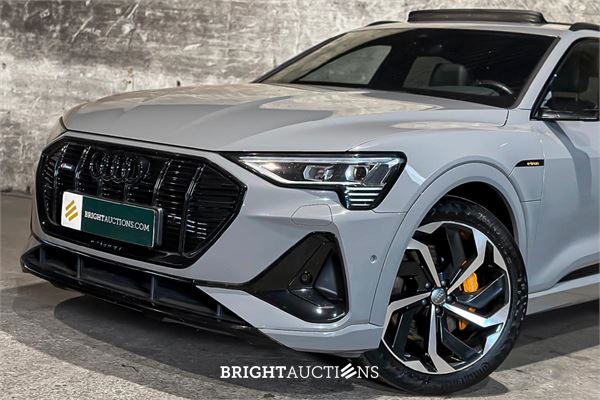 Audi e-tron Sportback 50 S edition Quattro 71 kWh 313pk 2021, T-261-RR
