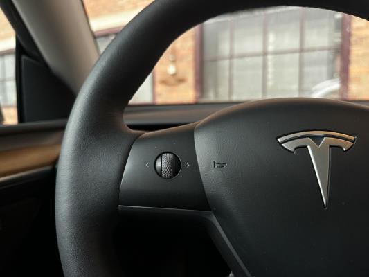 Tesla Model Y Max Range AWD 345pk 2022