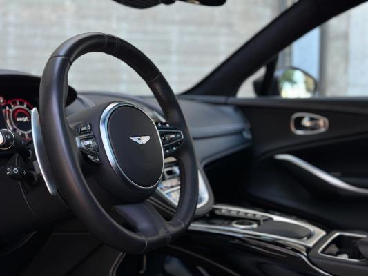 Aston Martin DBX 4.0 V8 1913 551pk 2020 (1 OF 500), HNT-92-V