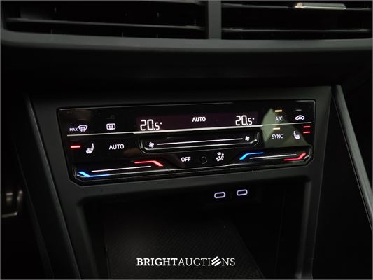 Volkswagen Taigo R-Line Business 1.0 TSI 110pk 2022, X-928-KN