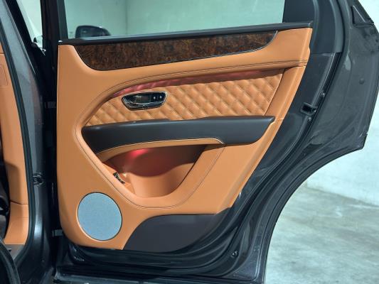 Bentley Bentayga 4.0 V8 549pk 2022 (Origineel-NL + 1e Eigenaar), N-251-VK