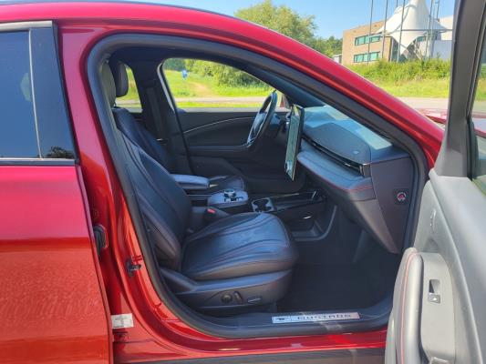 Ford Mustang Mach-E Extended AWD 98 kWh 351pk 2021 (Origineel-NL), N-350-TJ