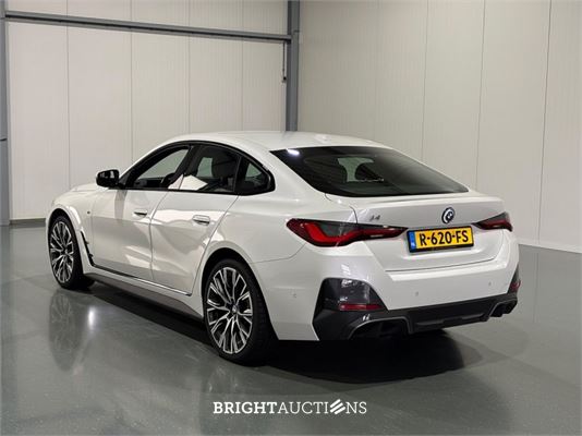 BMW i4 eDrive40 High Executive M-pakket 84 kWh 340pk 2022 (Origineel-NL), R-620-FS