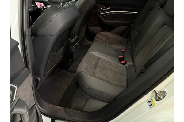 Audi e-tron 55 S edition Quattro 95 kWh 408pk 2022 (Origineel-NL), S-713-BN