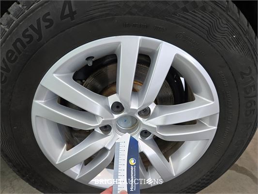 Volkswagen Tiguan Connected Series 1.4 TSI 125pk 2016, R-465-XL