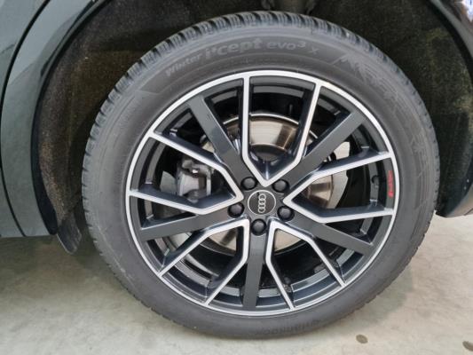 Audi Q5 40 S edition TFSI 204pk 2022 (Origineel-NL), R-941-RS