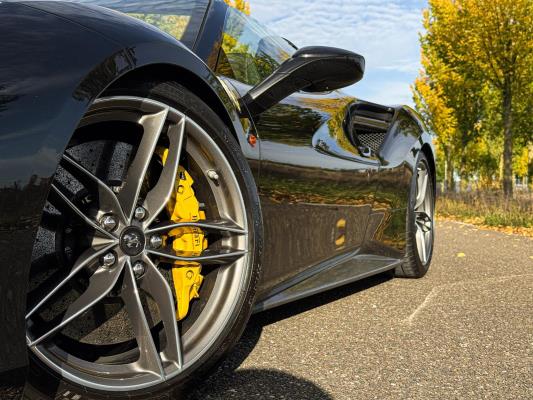 Ferrari 488 Spider HELE 3.9 V8 -Full Carbon- 670pk 2018, GFG-98-P
