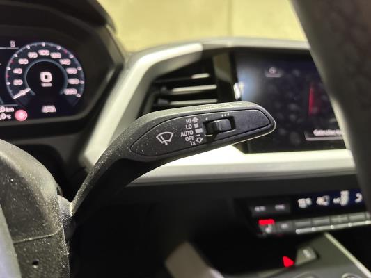 Audi Q4 e-tron 35 Edition 55 kWh 170pk 2022 (Origineel-NL), R-847-TD