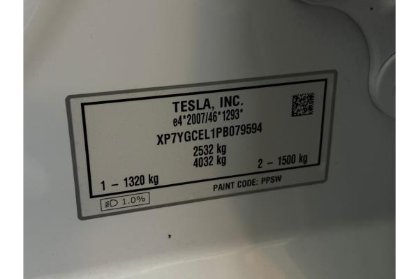 Tesla Model Y Performance AWD 75 kWh 462pk 2023 (Origineel-NL), S-849-RZ